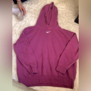 NIKE PURPLE HOODIE SIZE L